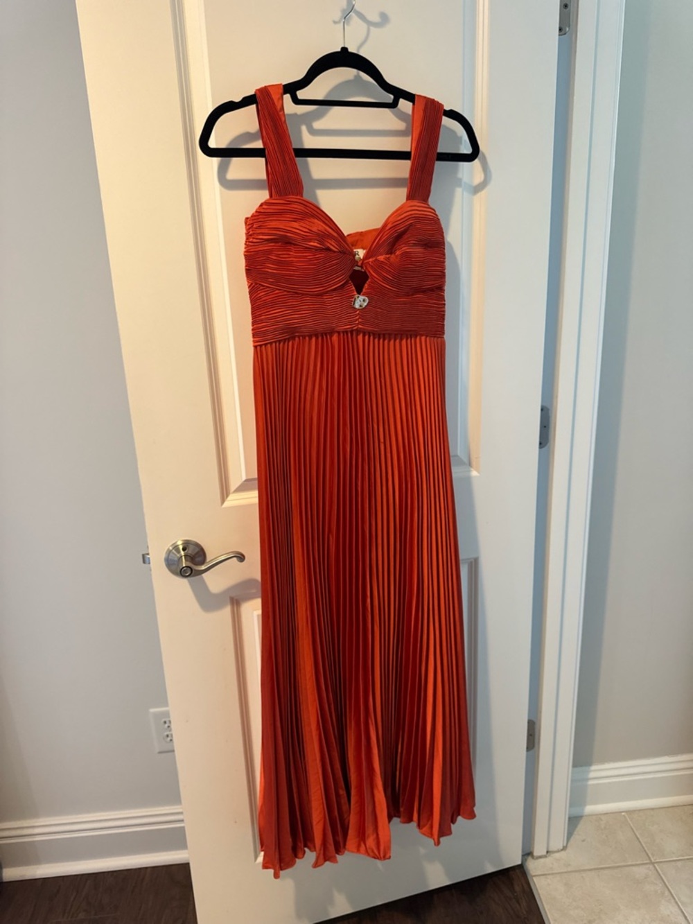 AMUR Giselle Rust Terracotta Pleated Midi Dress | Size 4 - Picture 3 of 8